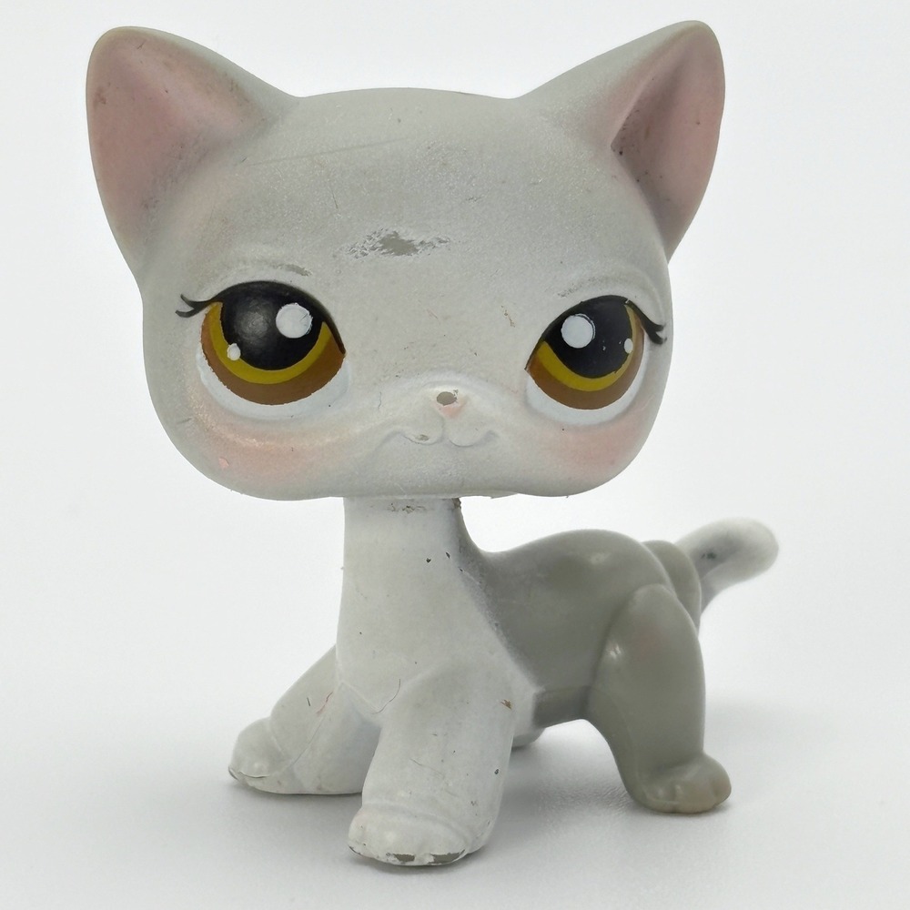 Littlest Pet Shop Shorthair Cat 138 Grey Brown Eyes Red Magnet 2004